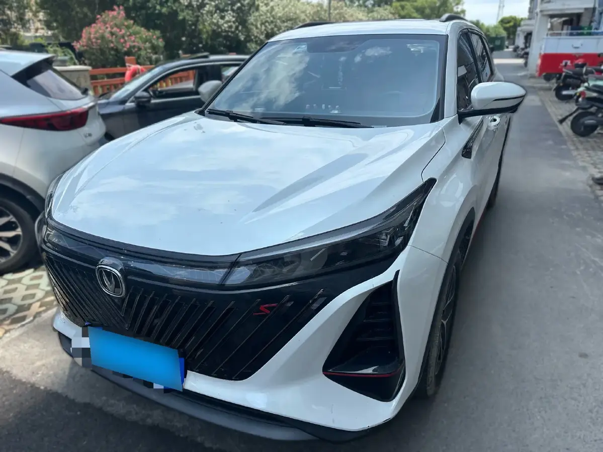 2022 ChangAn CS75 Plus 1.5T 178HP L4 6AT 2022 ChangAn CS75 Plus 1.5T 178HP L4 6AT