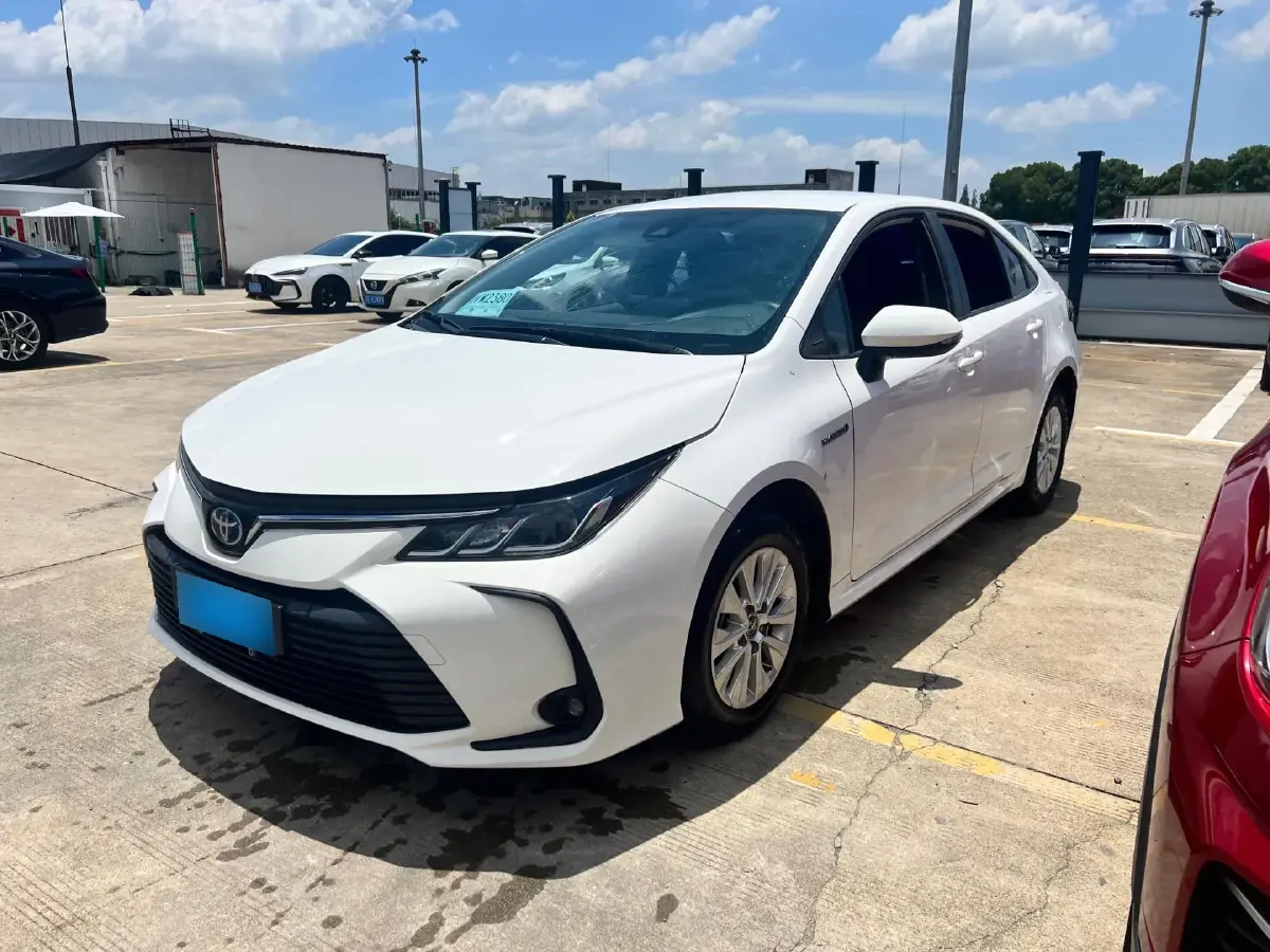 2022 Toyota Corolla 1.8L 98HP L4 E-CVT Hybrid