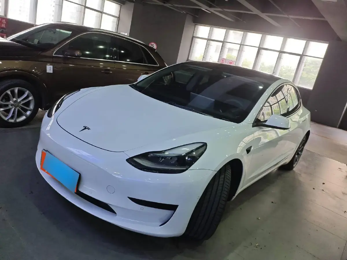 2021 Tesla Model 3 BEV 55KWH