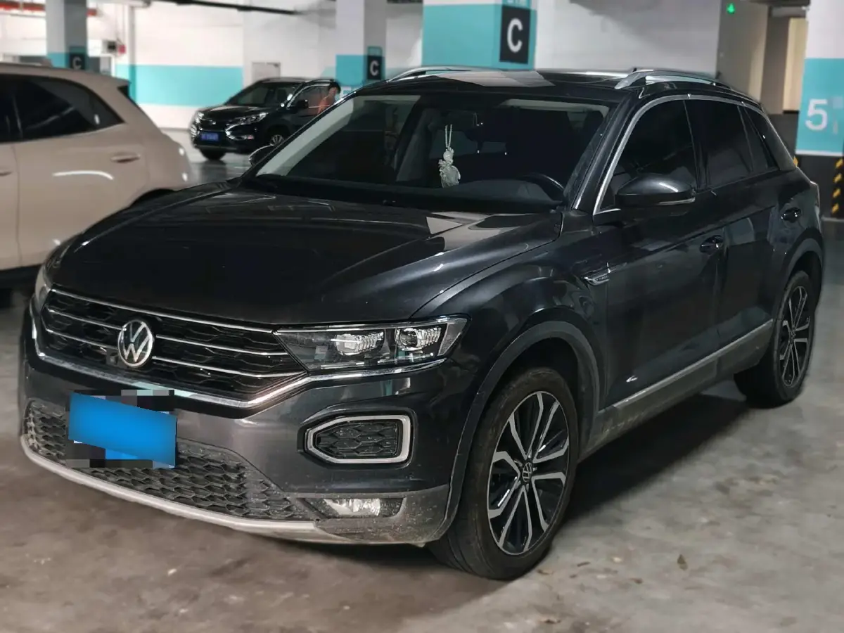 2021 Volkswagen T-Roc 1.4T 150HP L4 7DCT