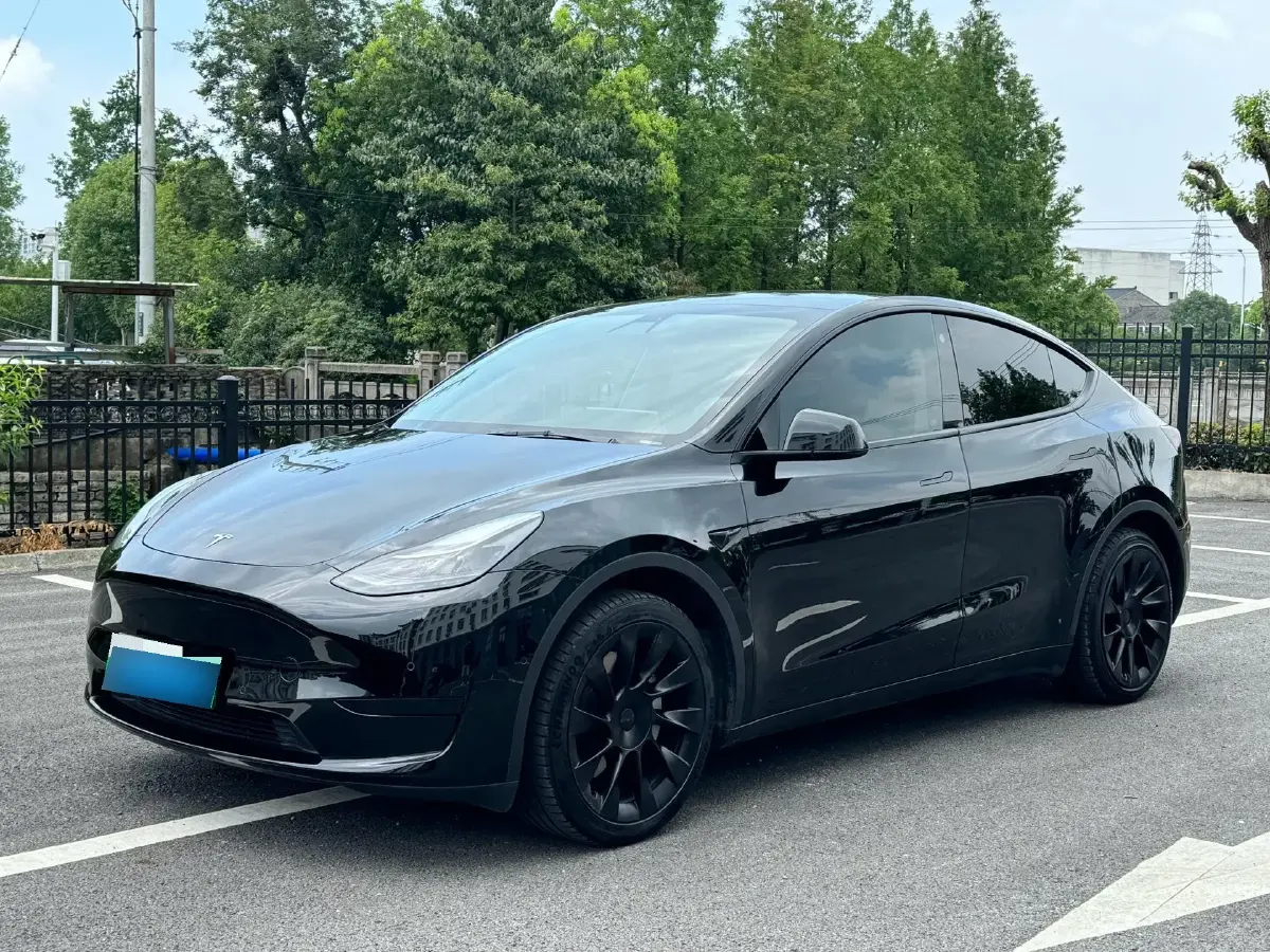 2022 Tesla Model Y BEV 60KWH