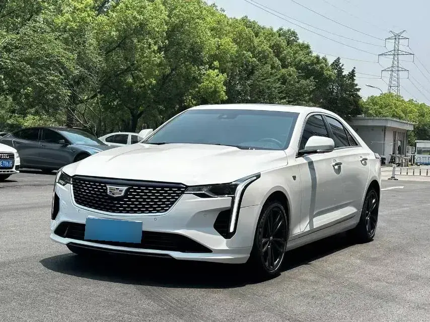 2023 Cadillac CT4 2.0T 237HP L4 8AT