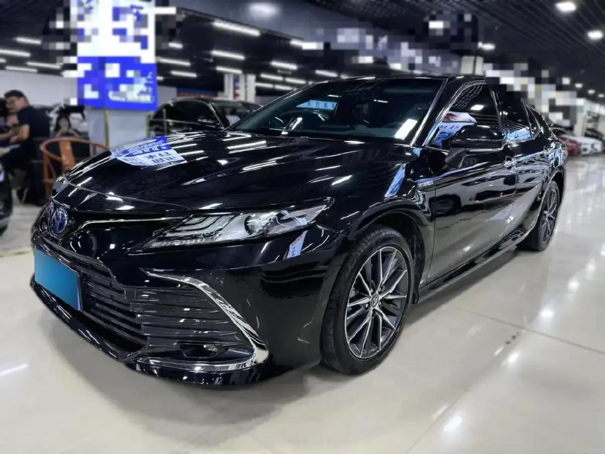 2021 Toyota Camry 2.5L 178HP L4 E-CVT Hybrid