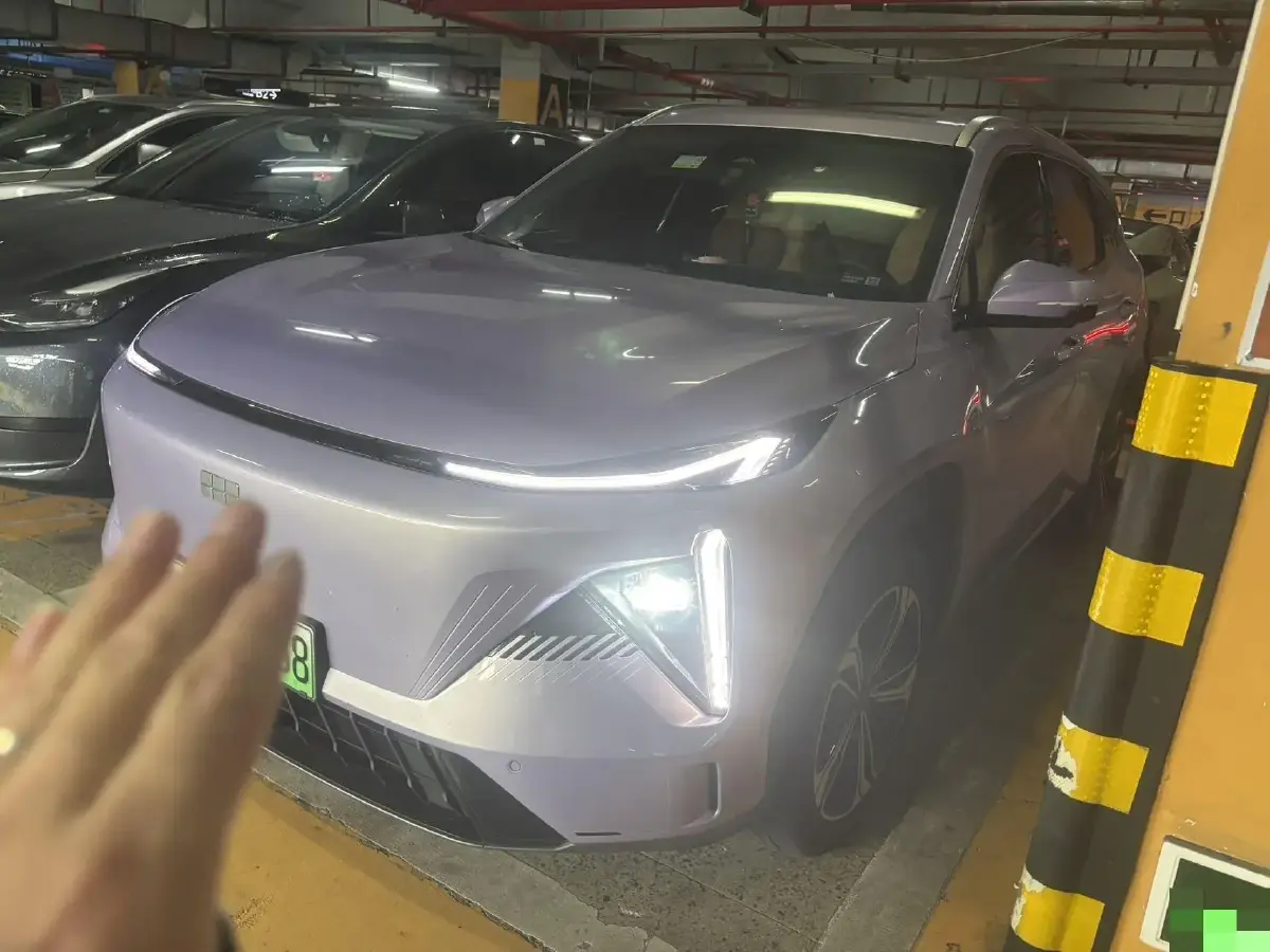 2023 Geely Galaxy L7 1.5T 163HP L4 3DHT PHEV 18.7KWH