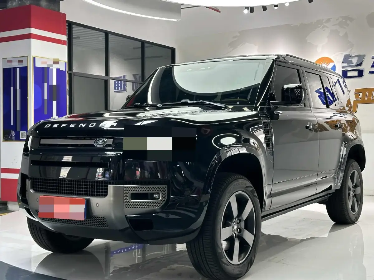 2024 Land Rover Defender 3.0T 400HP L6 8AT