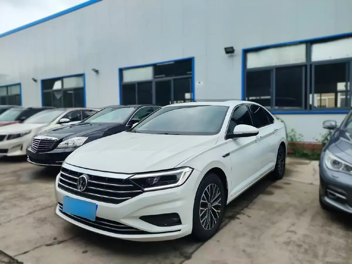 2019 Volkswagen Sagitar 1.4T 150HP L4 7DCT