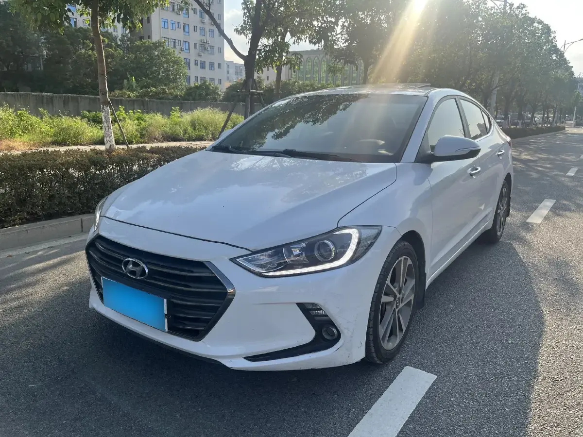 2016 Hyundai Elantra 1.6L 130HP L4 6AT