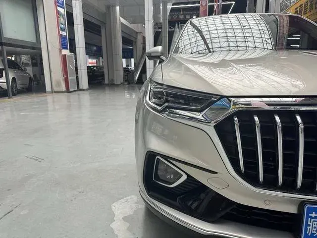 2019 HongQi HS5 2.0T 224HP L4 6AT,autocango,china used car exporter,china ev exporter,chinese used car exporter,chinese used ev exporter