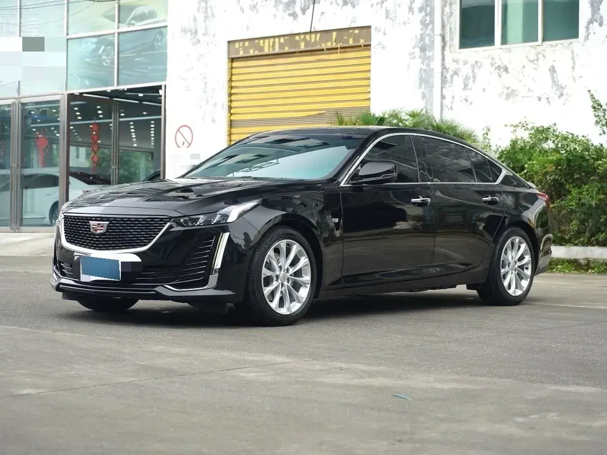 2022 Cadillac CT5 2.0T 237HP L4 10AT