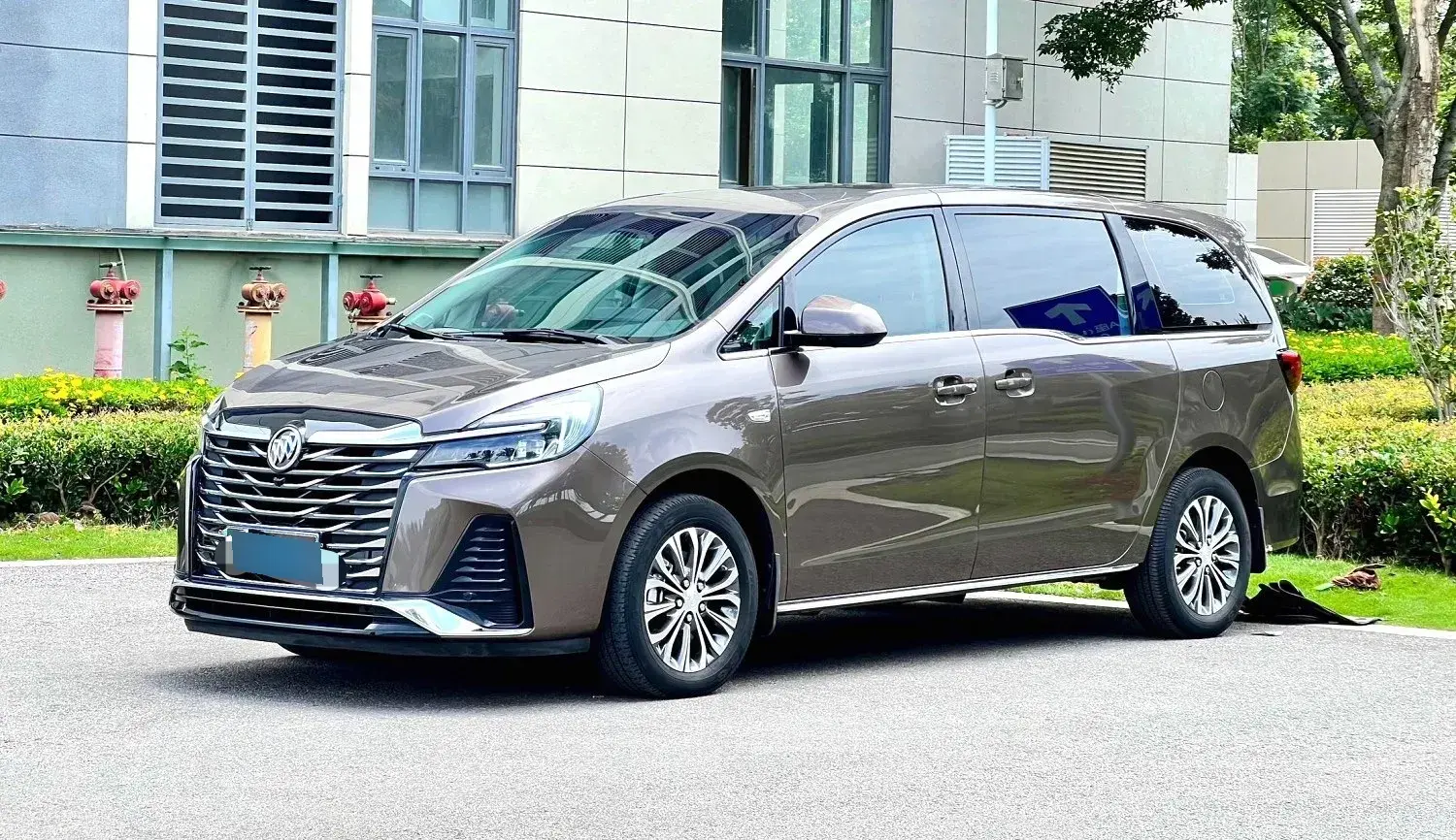 2022 Buick GL8 2.0T 237HP L4 9AT