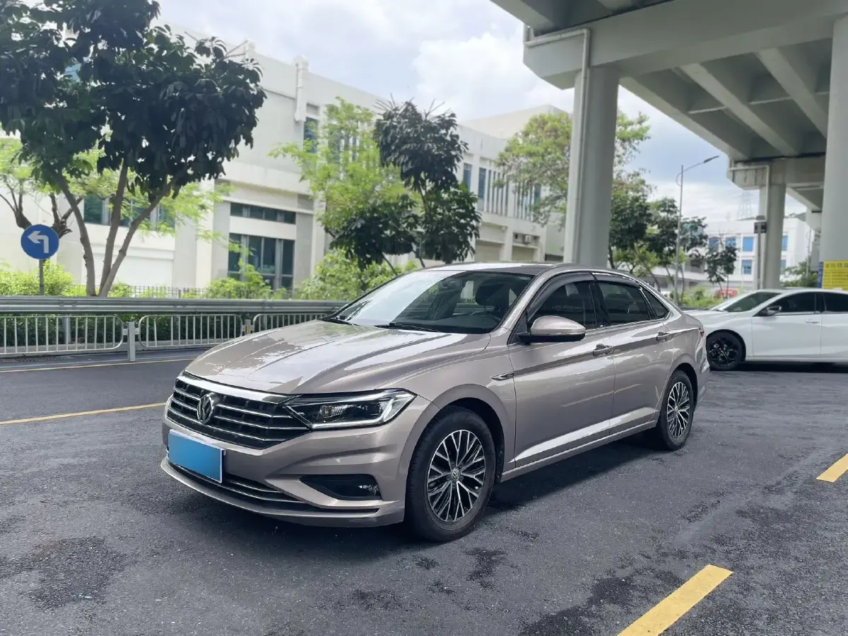 2020 Volkswagen Sagitar 1.2T 116HP L4 5MT