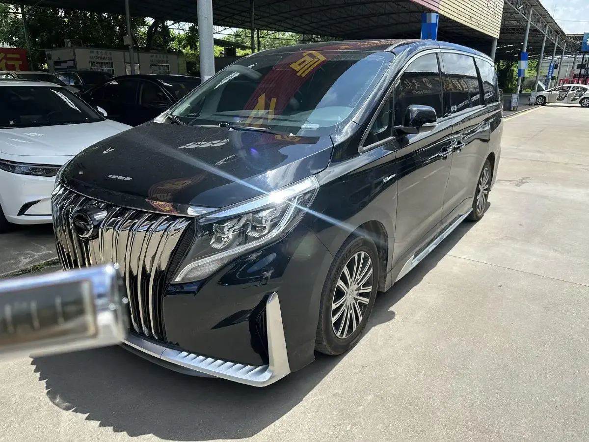 2021 GAC Trumpchi M8 2.0T 252HP L4 8AT