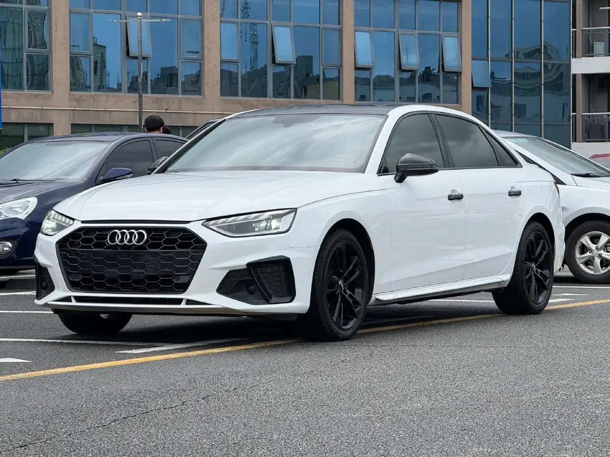 2020 Audi A4L 2.0T 150HP L4 7DCT