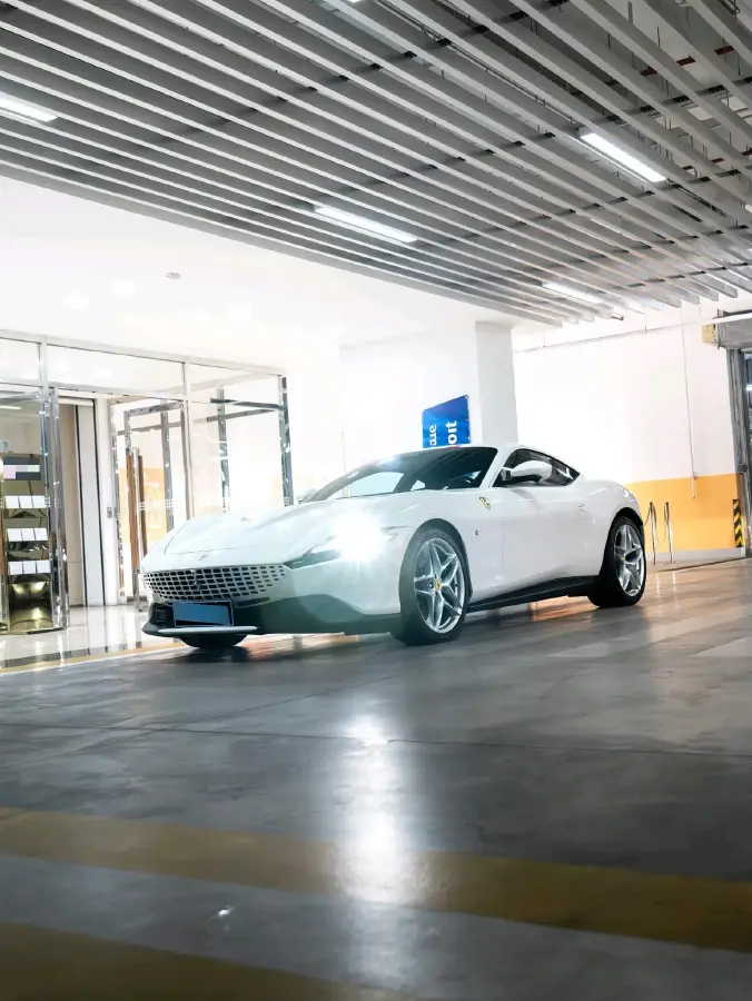 2020 Ferrari Roma 3.9T 620HP V8 8DCT