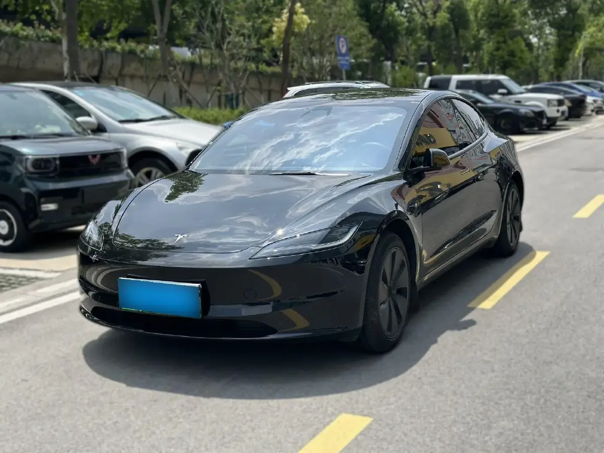 2023 Tesla Model 3 BEV 60KWH
