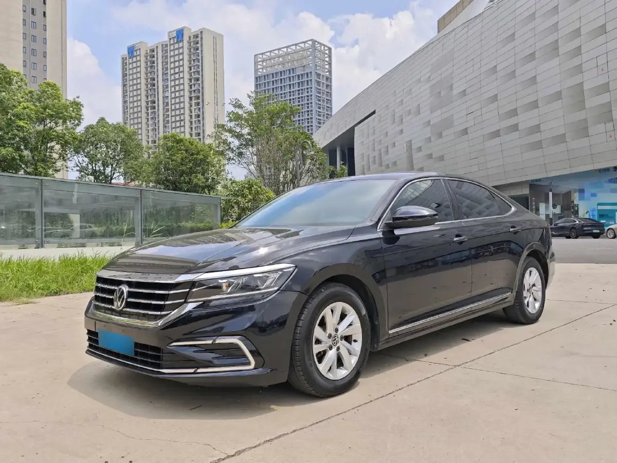 2021 Volkswagen Passat 1.4T 150HP L4 7DCT