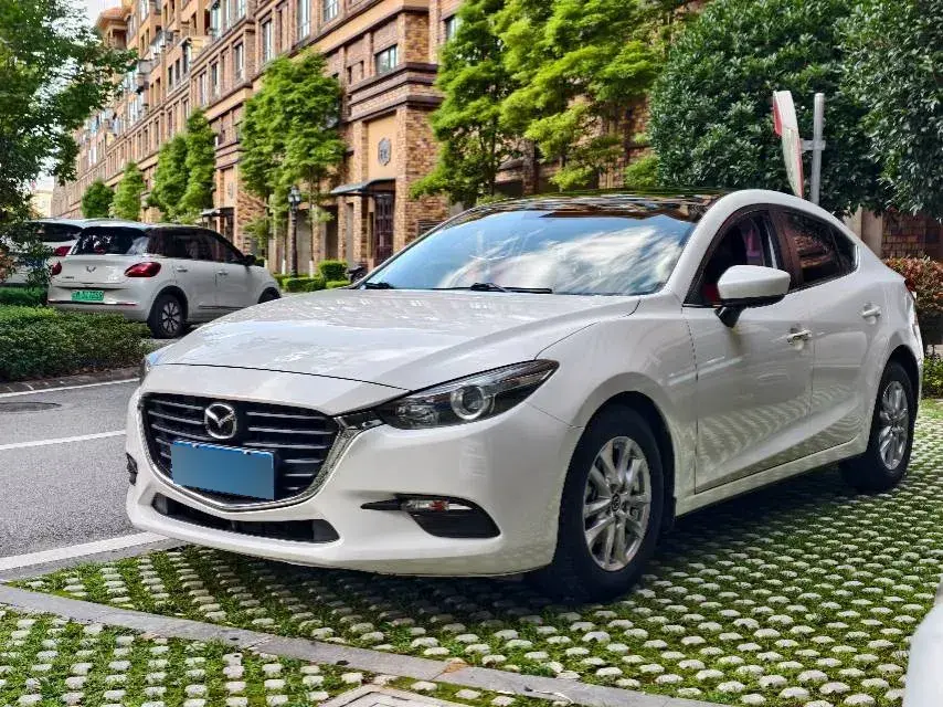 2017 Mazda 3 Axela 1.5L 117HP L4 6MT