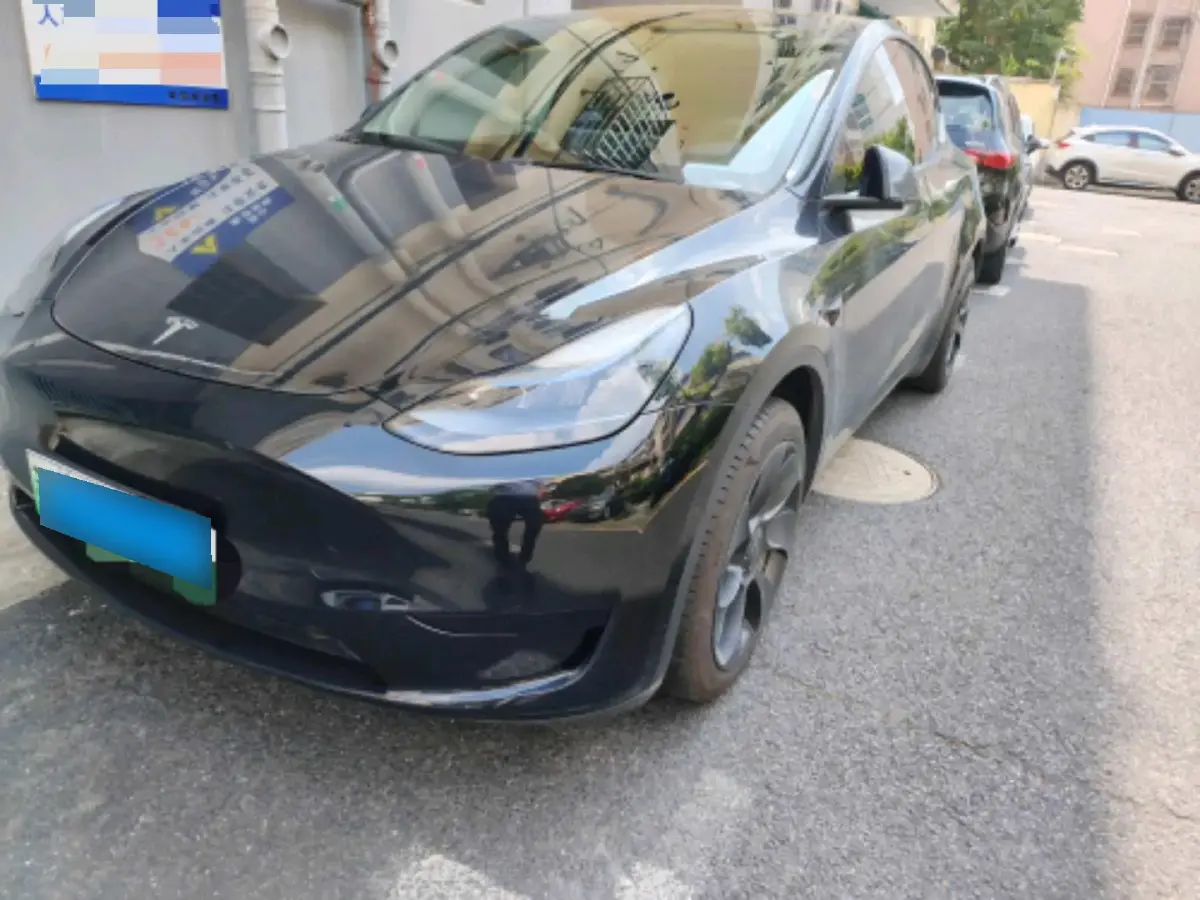 2022 Tesla Model Y BEV 60KWH