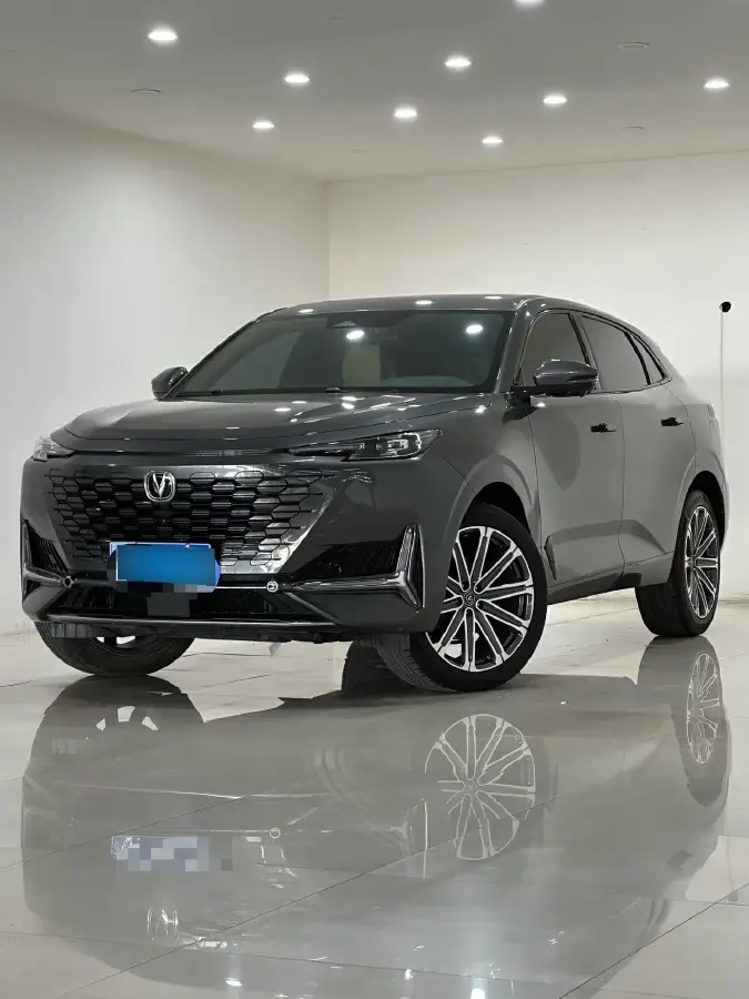 2021 ChangAn UNI-K 2.0T 233HP L4 8AT