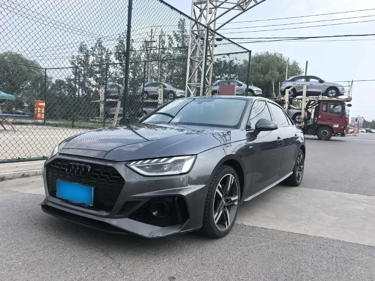 2020 Audi A4L 2.0T 190HP L4 7DCT