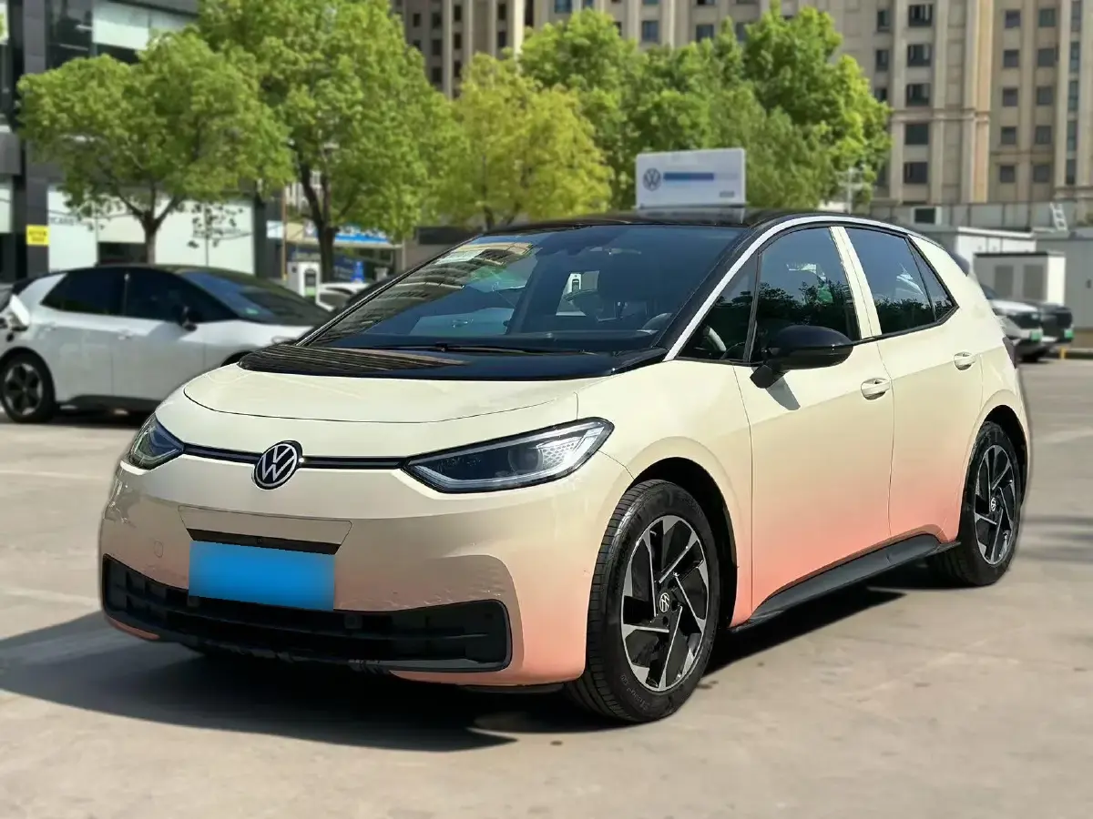 2025 Volkswagen ID.3 BEV 52.8KWH
