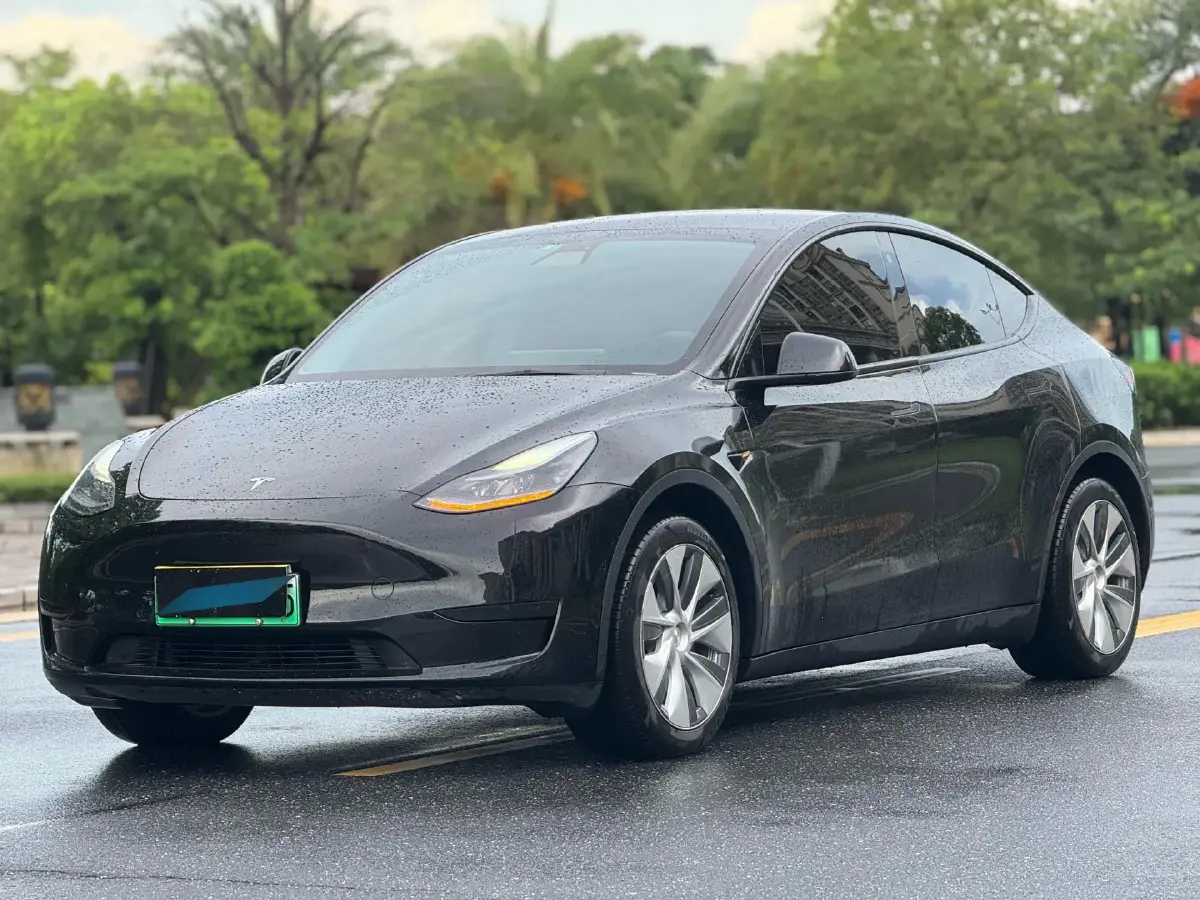 2022 Tesla Model Y BEV 60KWH