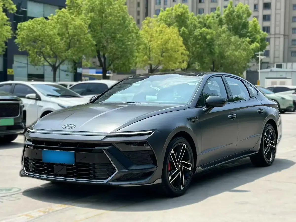 2024 Hyundai Sonata 2.0T 250HP L4 8AT