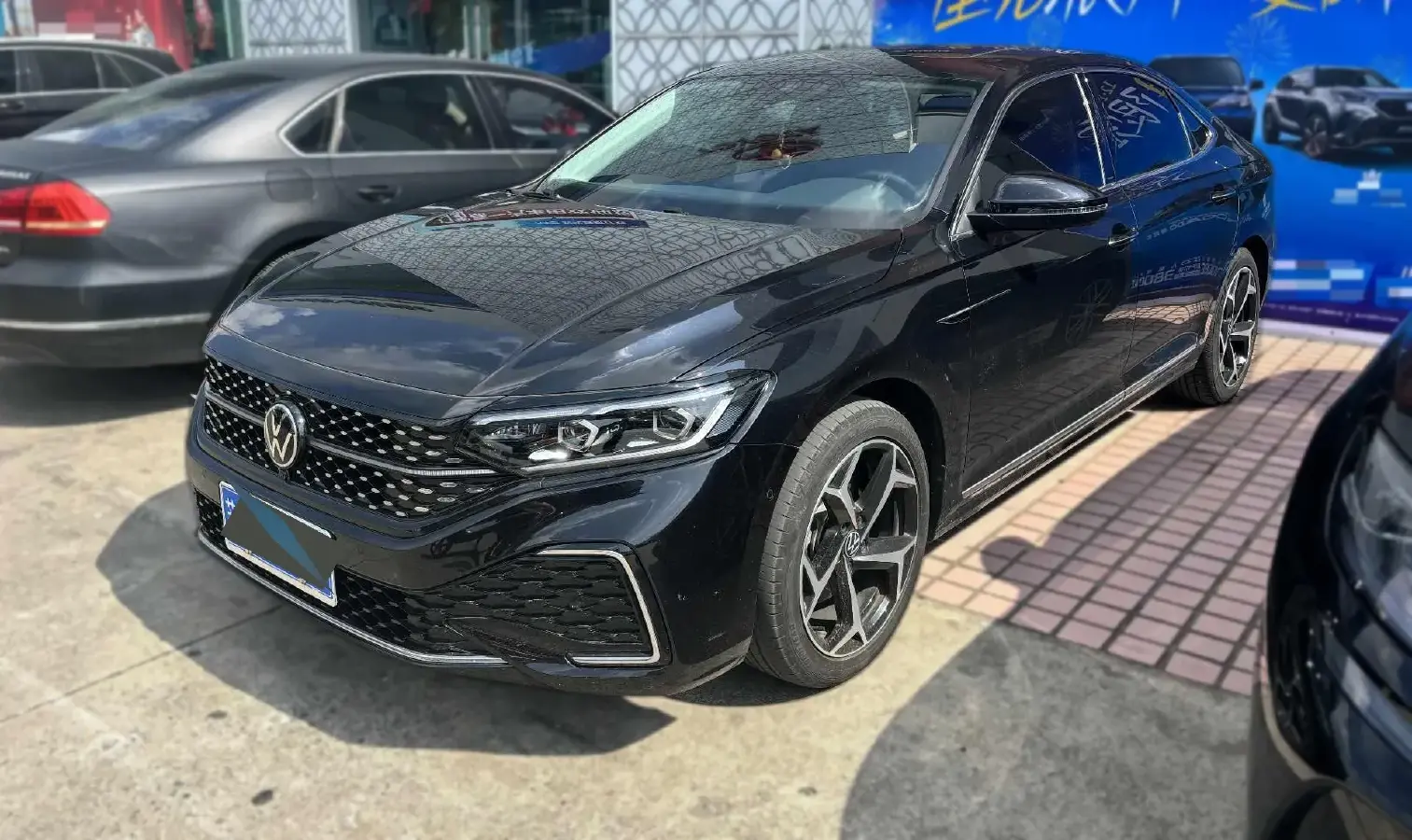 2023 Volkswagen Passat 2.0T 186HP L4 7DCT