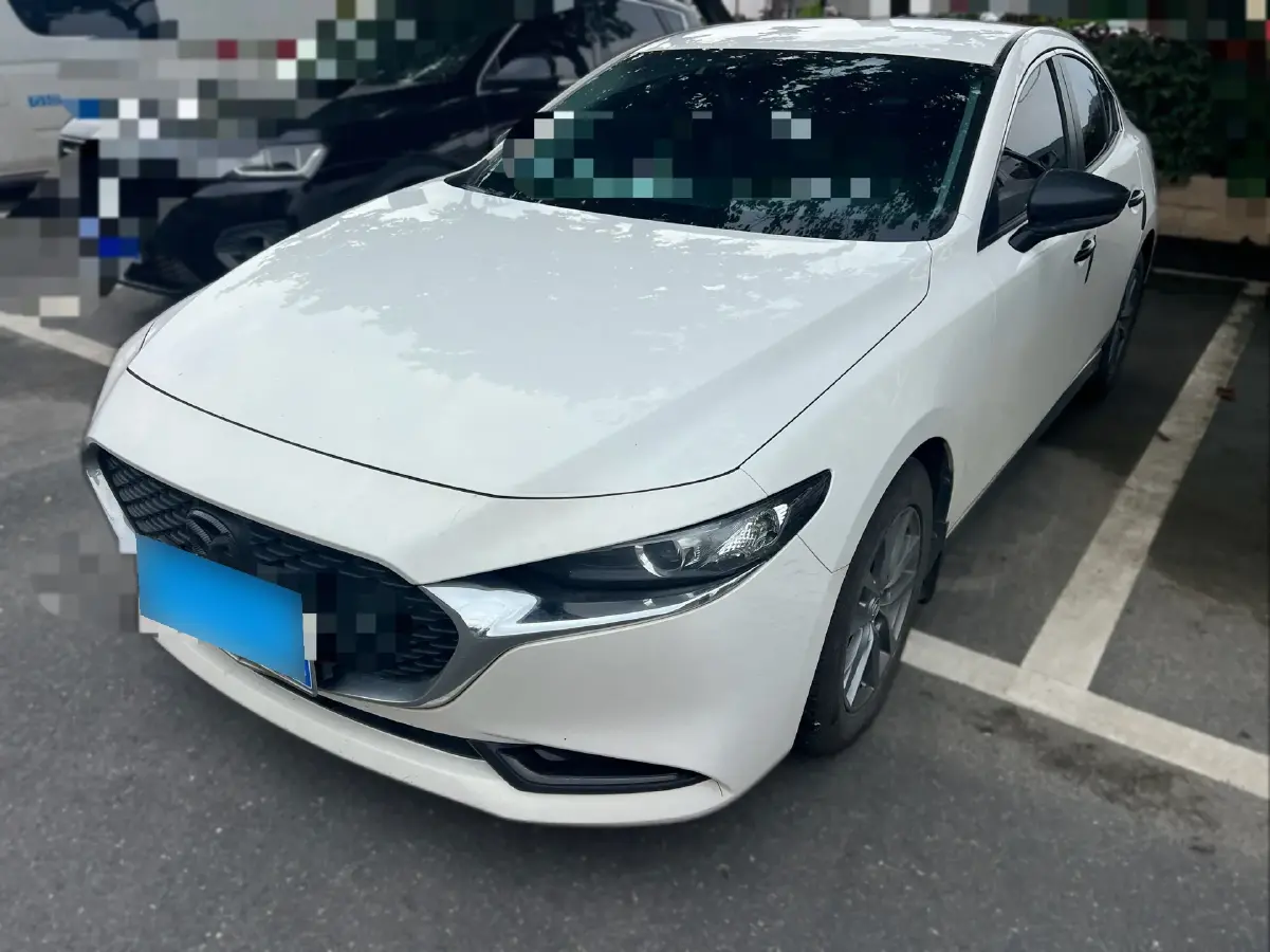 2022 Mazda 3 Axela 2.0L 158HP L4 6AT