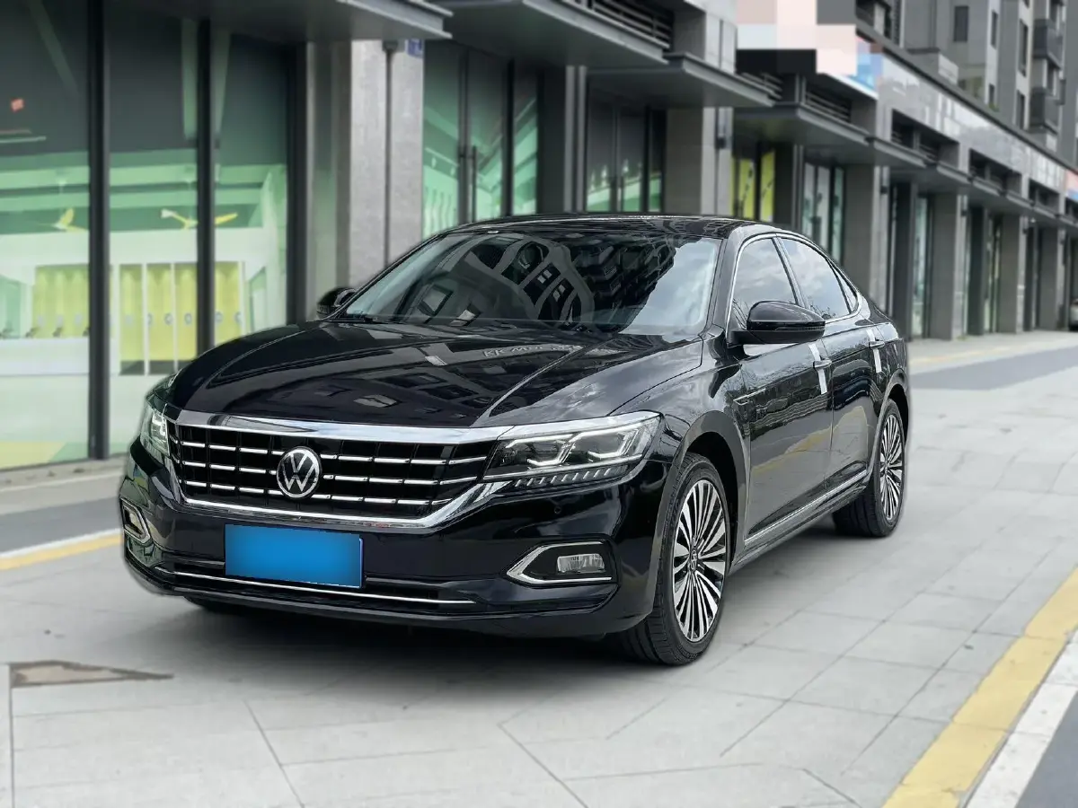 2020 Volkswagen Passat 2.0T 186HP L4 7DCT