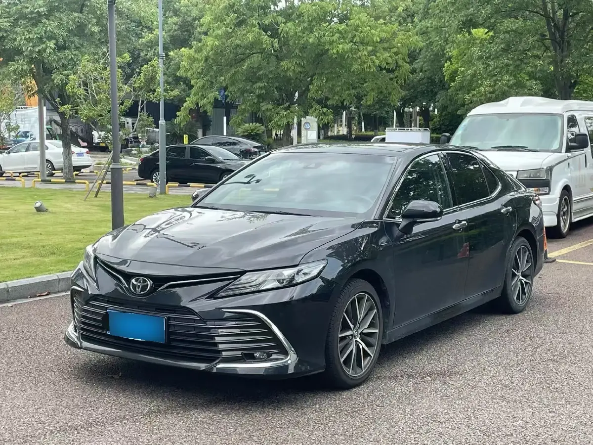 2021 Toyota Camry 2.5L 209HP L4 8AT