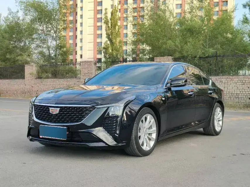 2024 Cadillac CT5 2.0T 237HP L4 10AT