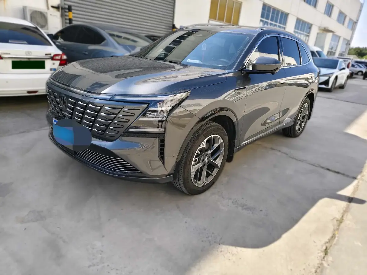 2025 ChangAn CS75 Plus 1.5T 192HP L4 8AT