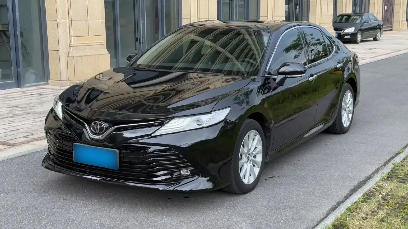 2021 Toyota Camry 2.0L 178HP L4 CVT