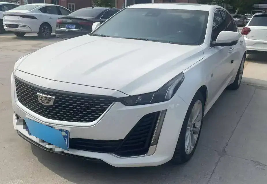 2022 Cadillac CT5 2.0T 237HP L4 10AT