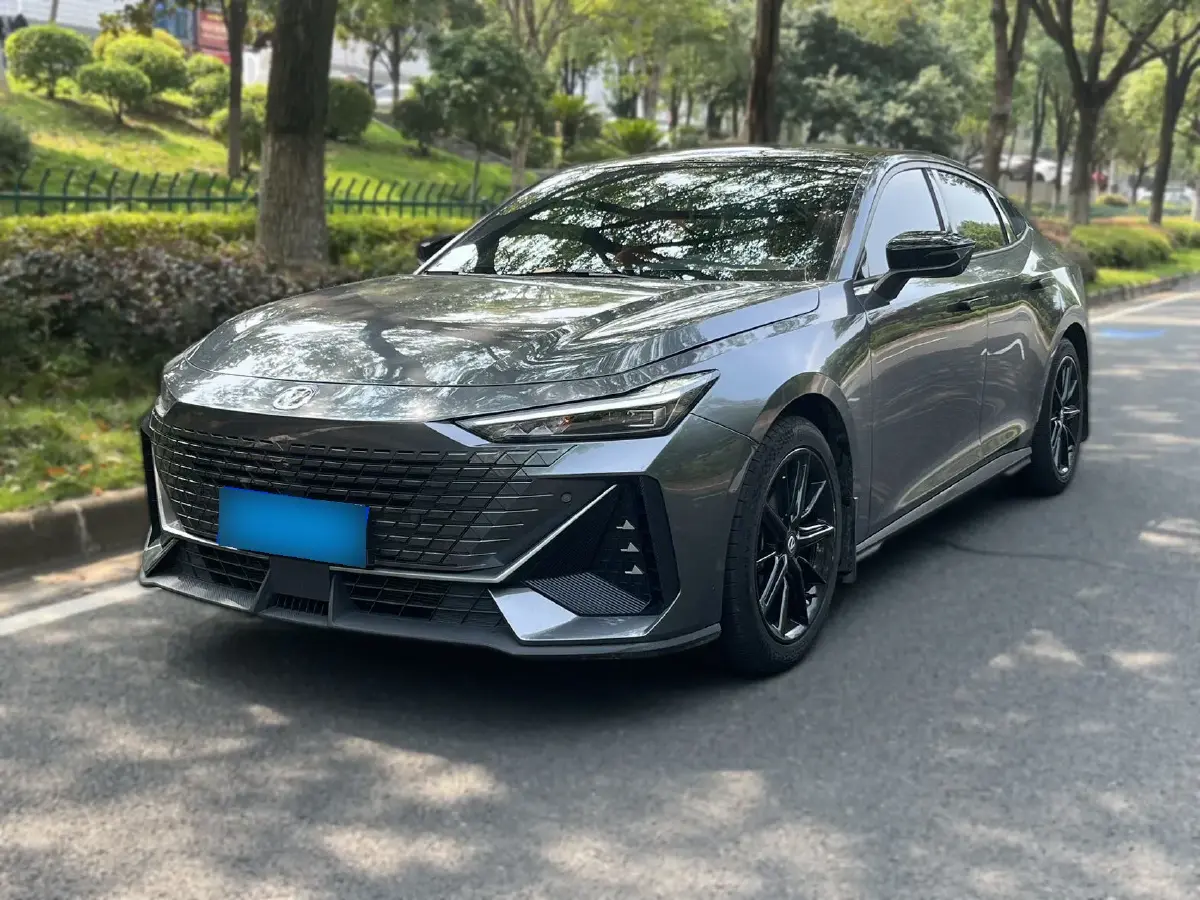 2022 ChangAn UNI-V 1.5T 188HP L4 7DCT