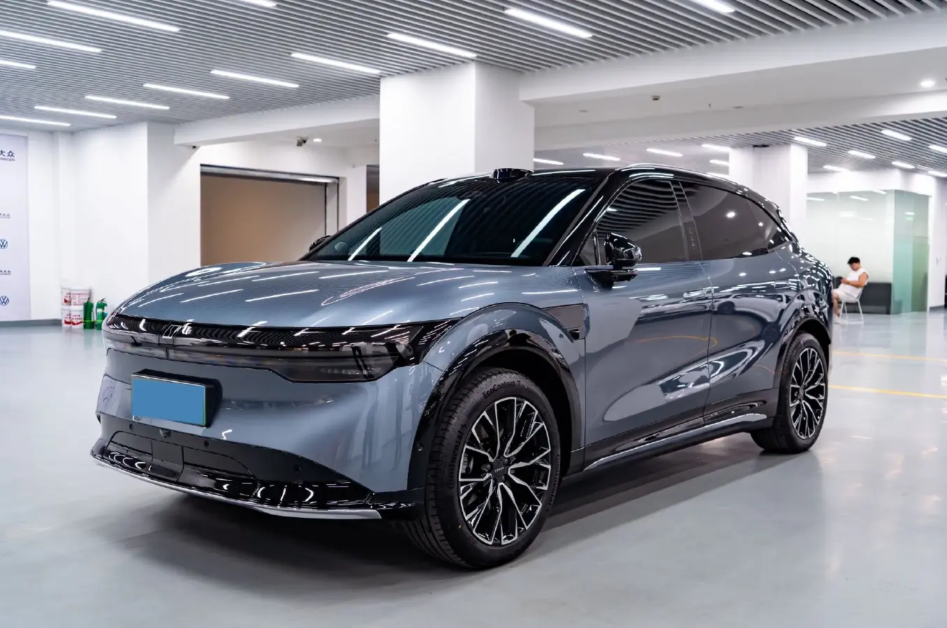 2025 Zeekr 7X BEV 75KWH