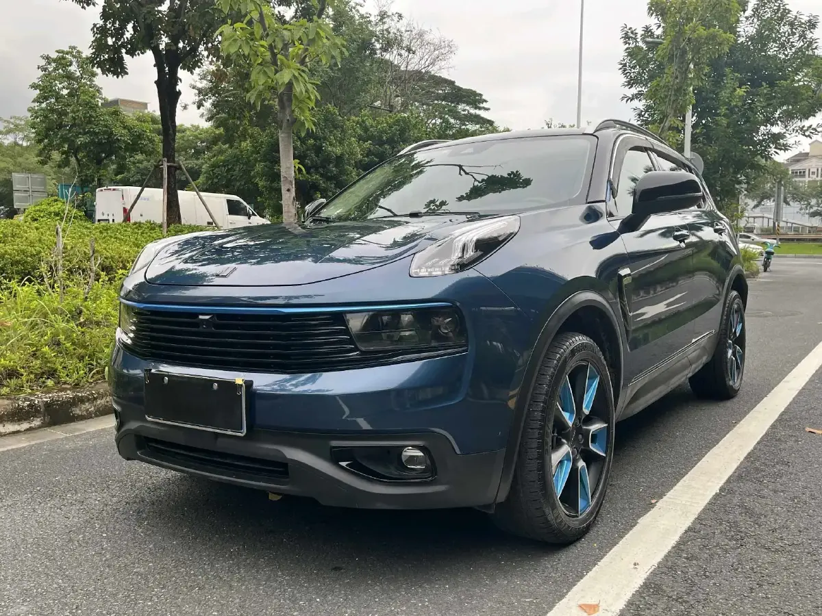 2019 LYNK&CO 01 2.0T 190HP L4 6AT