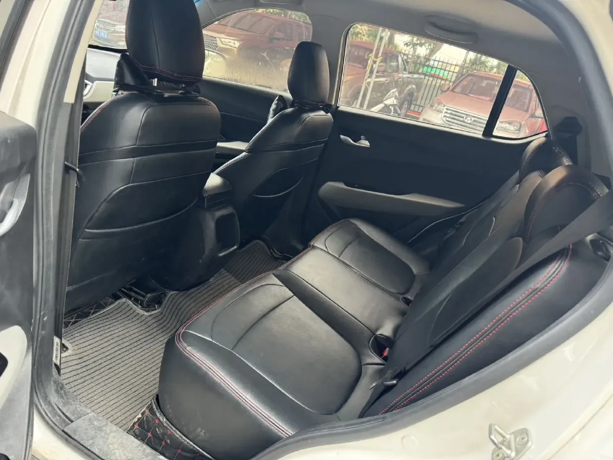 2014 BaoJun 610 1.5L 112HP L4 6AT,autocango,china used car exporter,china ev exporter,chinese used car exporter,chinese used ev exporter