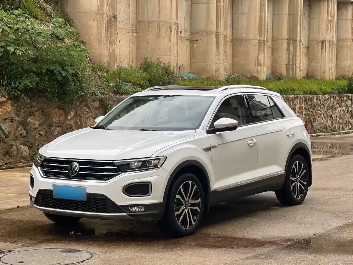 2021 Volkswagen T-Roc 1.4T 150HP L4 7DCT
