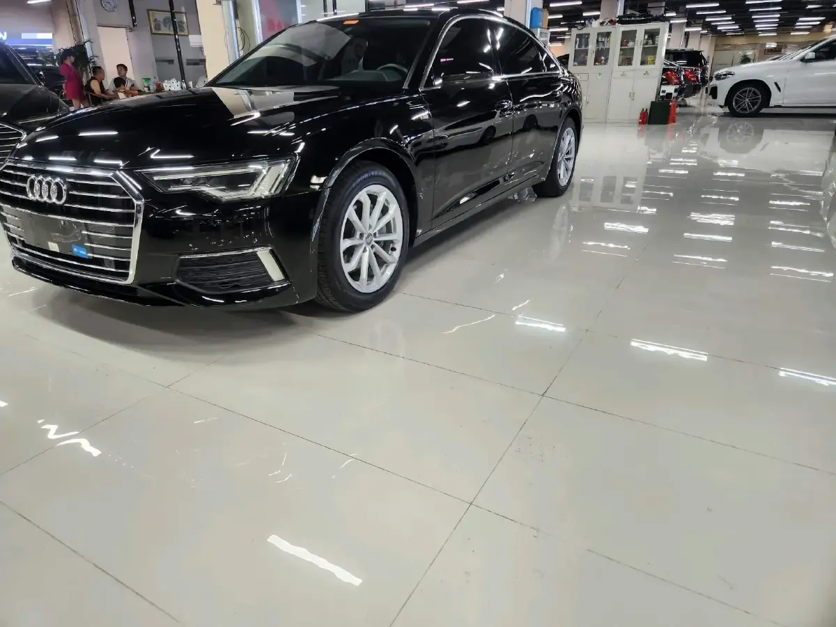 2019 Audi A6L 2.0T 190HP L4 7DCT