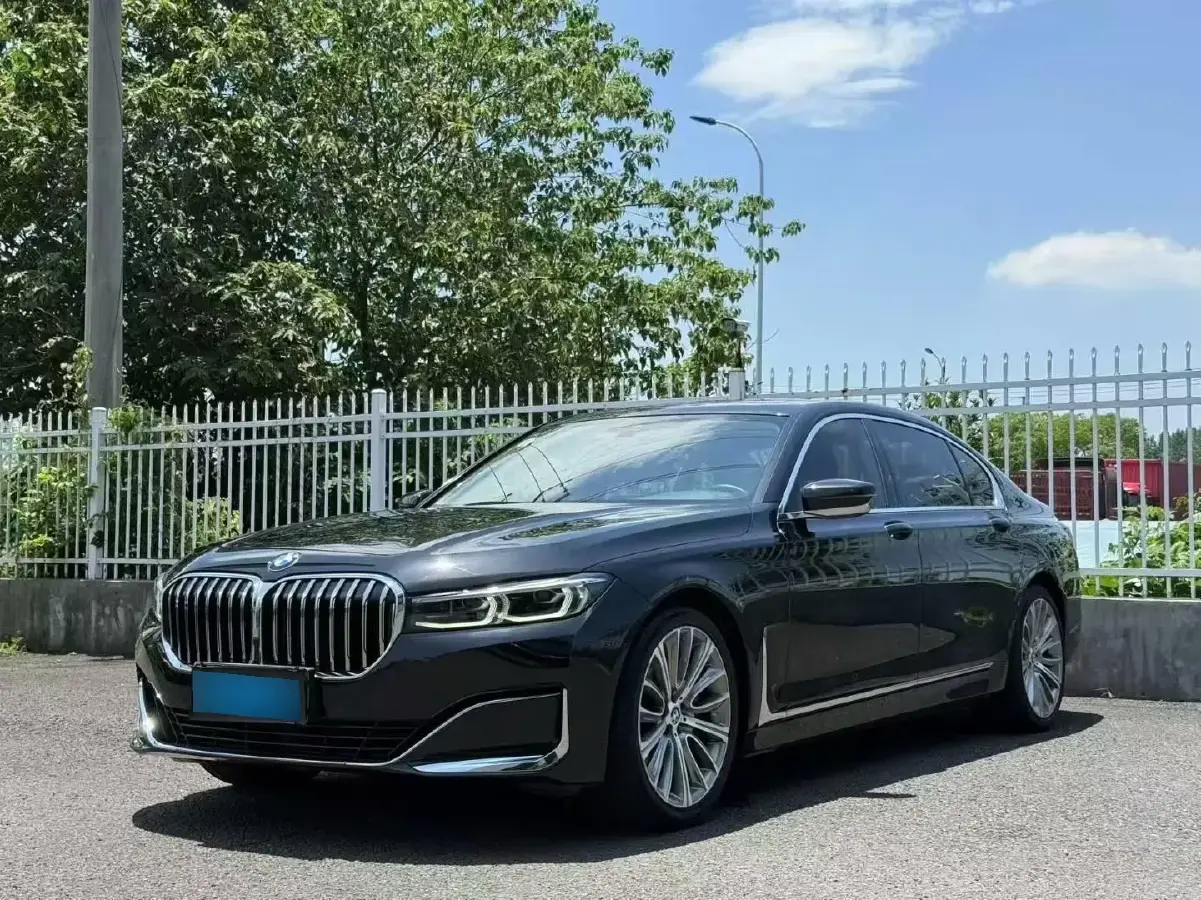 2021 BMW 7 Series 3.0T 340HP L6 8AT