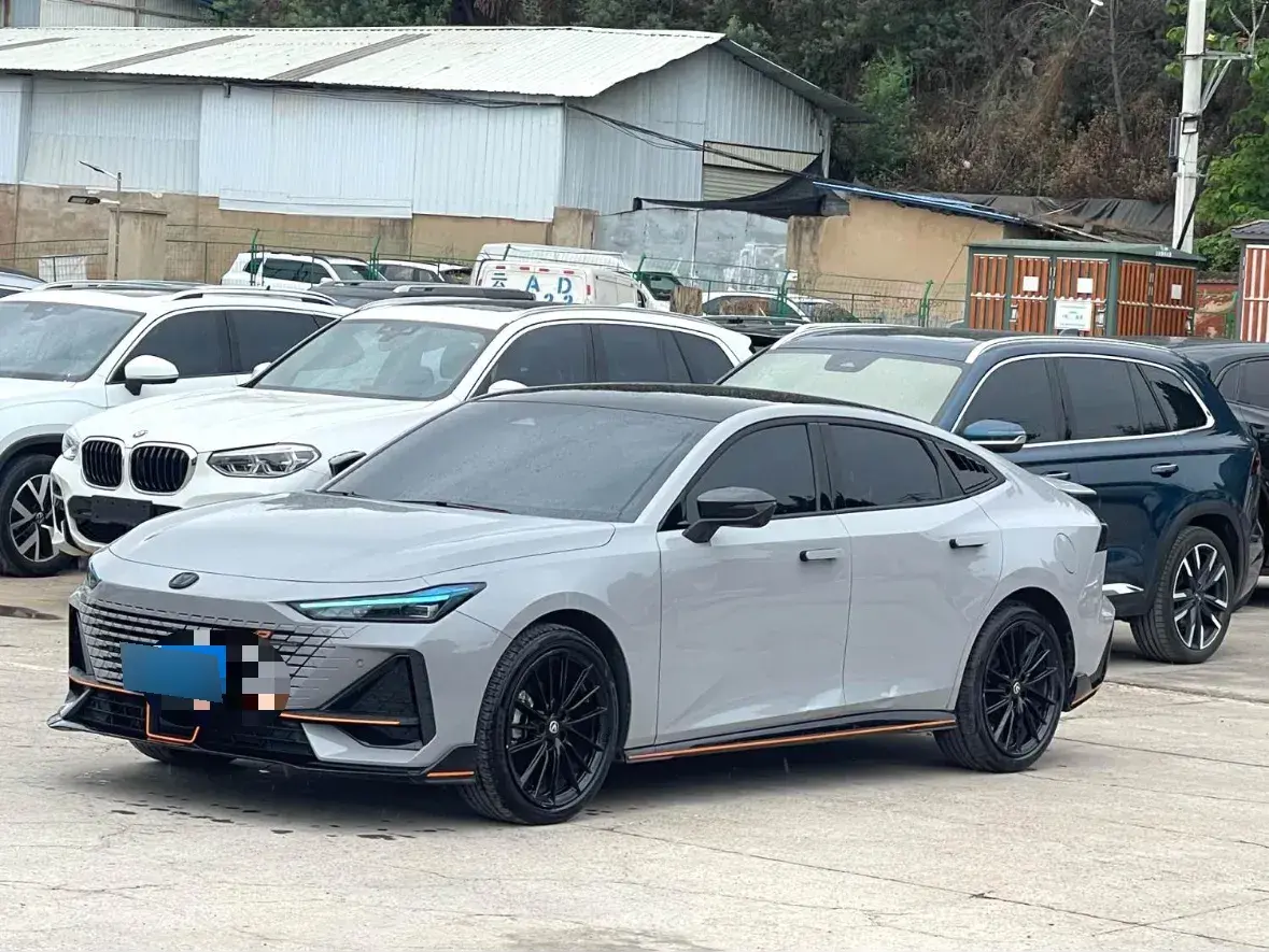 2023 ChangAn UNI-V 1.5T 188HP L4 7DCT