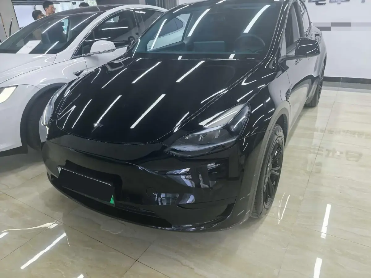 2022 Tesla Model Y BEV 60KWH