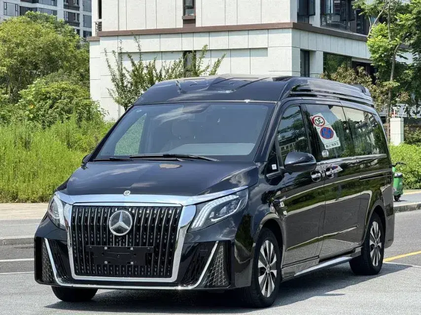 2023 Mercedes-Benz Vito 2.0T 211HP L4 9AT