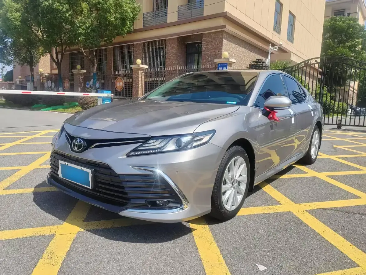 2021 Toyota Camry 2.0L 178HP L4 CVT