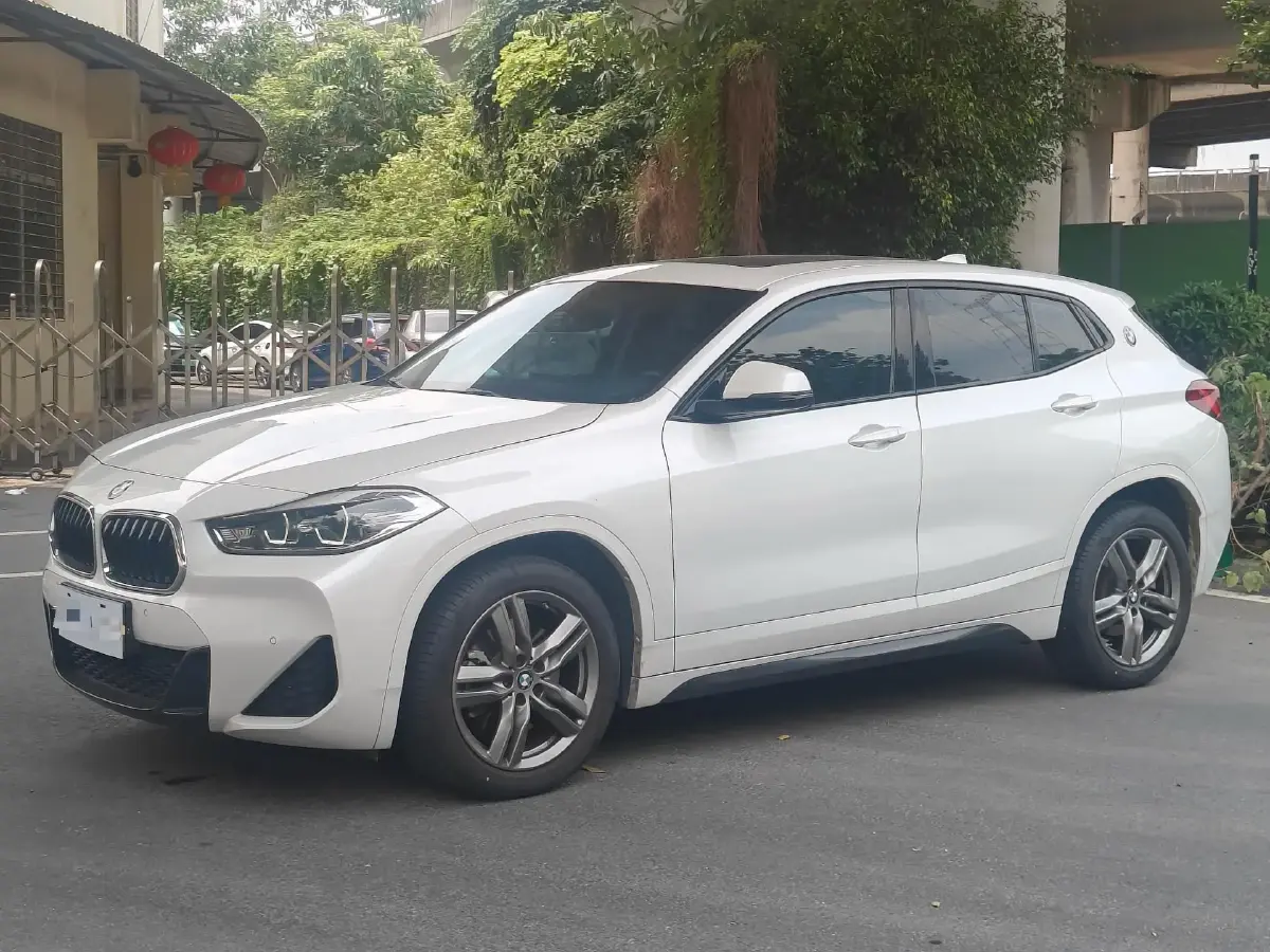 2022 BMW X2 2.0T 192HP L4 7DCT