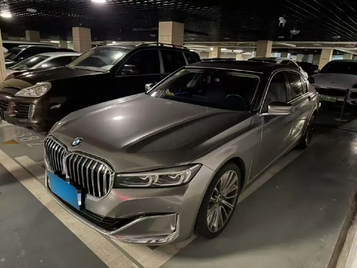 2021 BMW 7 Series 3.0T 340HP L6 8AT