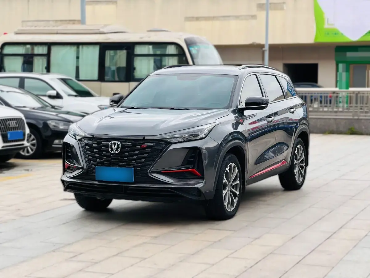 2022 ChangAn CS75 Plus 2.0T 233HP L4 8AT