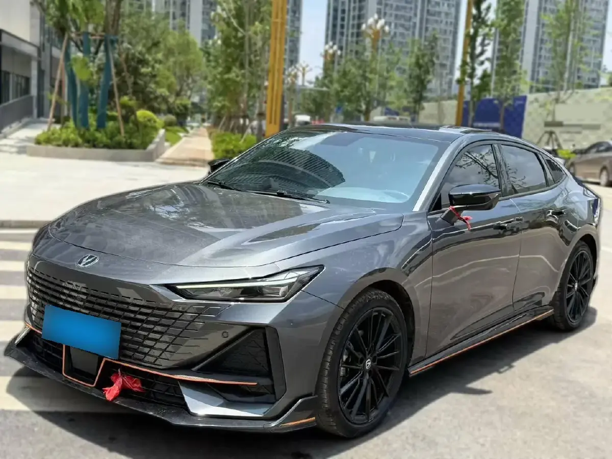 2022 ChangAn UNI-V 1.5T 188HP L4 7DCT